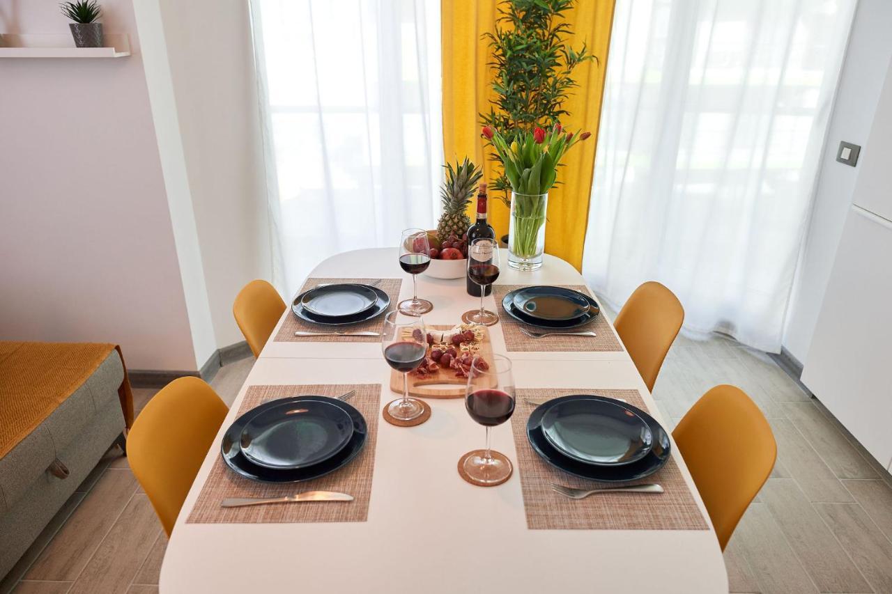 Fineloft Sea View Apartment-Spa N Pools Beach Resort Неводарі Екстер'єр фото